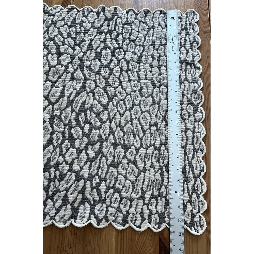Reversible Gray Ivory Leopard Animal Print Table Topper Mat Scallop 20